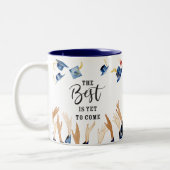 彼女信じは卒業式パーソナライズされたに合格した ツートーンマグカップ (左)