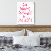 彼女信じは女性のフェミニストを行うことができた キャンバスプリント (インサイチュ (寝室))