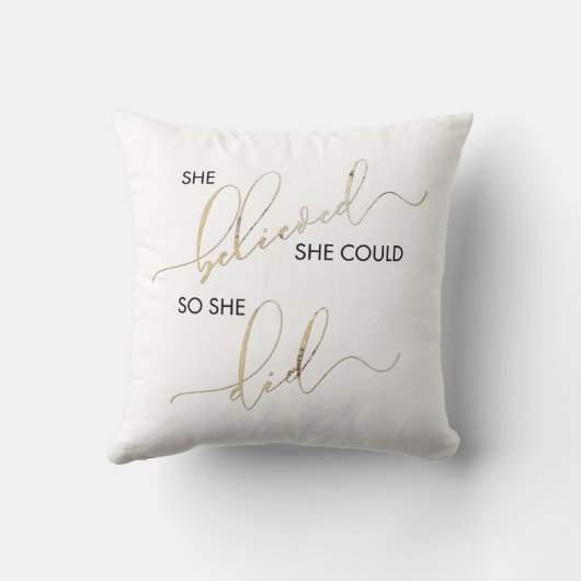 彼女信じは自分の引用文を行うこインスパイアとができた クッション (裏面)