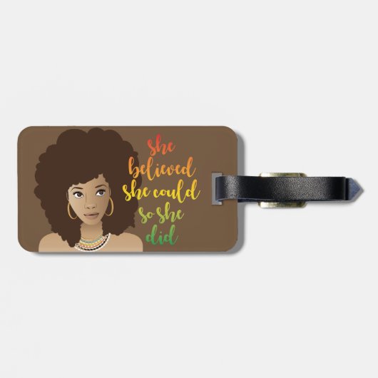 彼女信じは自分の能力を発揮した |ブラウン ラゲッジタグ (裏面横)