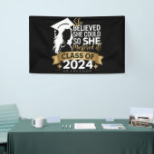 彼女信じは2024年にそれをマスターすることができた 横断幕 (トレードショー)