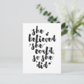 彼女信じは – カー感動的ド ポストカード (スタンド正面)