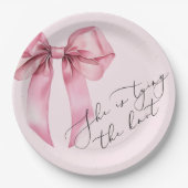 彼女、結婚するのよ ピンクボウ ブライダルシャワー ペーパープレート (正面)