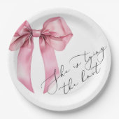 彼女、結婚するのよ ピンクボウ ブライダルシャワー ペーパープレート (正面)