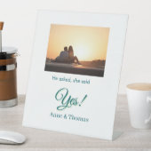 彼頼は彼女はyes写真の青婚約した緑と言った 台座サイン (インサイチュ)