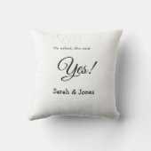 彼頼はyes婚約シンプルミニマルと クッション (裏面)