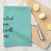 彼食べ物を与えらは台所で来ある キッチンタオル (四つ折り)