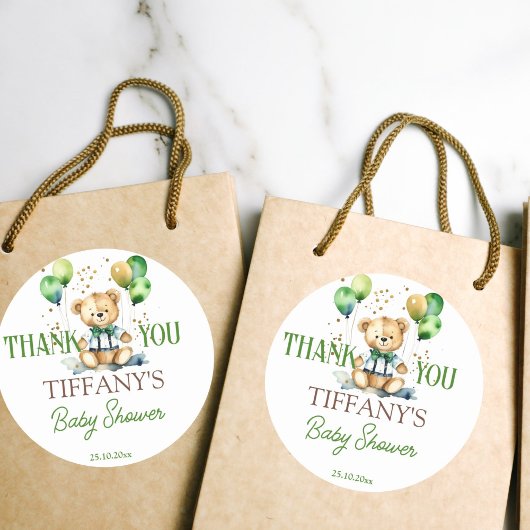 待ち心待ちテディベア緑のベビーシャワーの好意 ラウンドシール