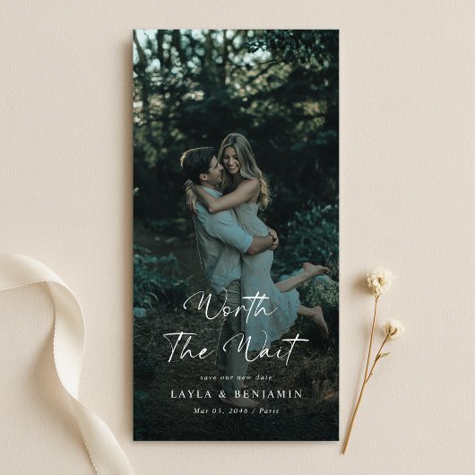 待望のウェディング | 延期された結婚式のエレガントな写真 セーブザデート