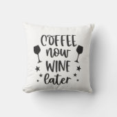 後でおもしろいコーヒーを飲む クッション (正面)