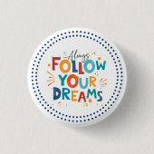 後を追おもしろいカラフルタイポグラフィ 缶バッジ (正面)