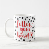 後を追ハート引用文 コーヒーマグカップ (左)