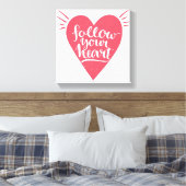 後を追ハート キャンバスプリント (インサイチュ (寝室))
