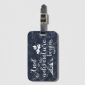 従って冒険はエレガントな旅行引用文を始めます ラゲッジタグ (正面縦)