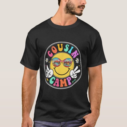 従兄弟キャンプ 2025 面白いキャンプクルー 夏の家族 Tシャツ (正面)