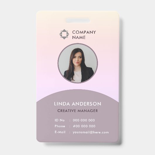 従業員の写真ID会社のロゴグレーとピンク淡い色の色 バッジ (正面)