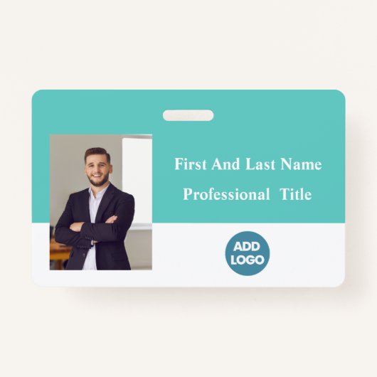 従業員カスタムIDバッジ – 名前、写真、バーコード バッジ (正面)