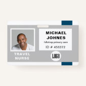 従業員ロゴおよび写真名タグ バッジ (正面)