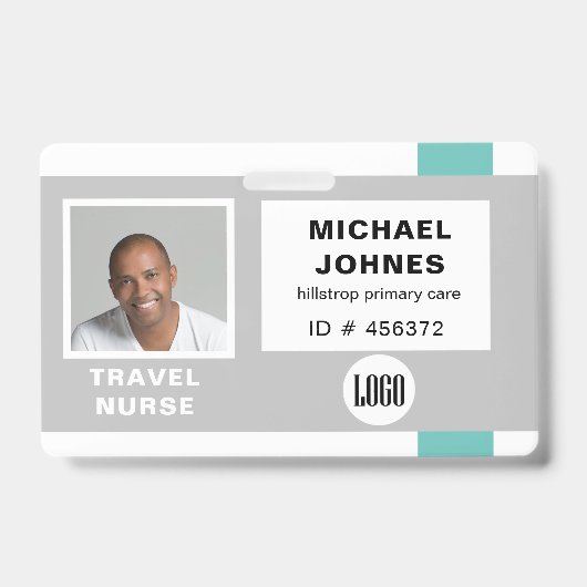 従業員ロゴおよび写真名タグ バッジ (正面)