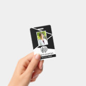 従業員名タイトルバーコードロゴ黒い地域ID バッジ (手持ち)