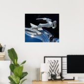 復元ヴィンテージ車のフードオーナメント ポスター (ホームオフィス)