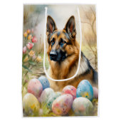 復活祭の卵を持つドイツの羊飼い ミディアムペーパーバッグ (裏面)