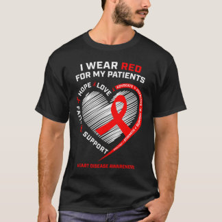 循環器内科の看護師 赤いハートの冠動脈疾患 Tシャツ