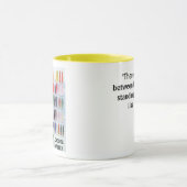 微妙な一線魚釣りのティーwの写真は魅惑します マグカップ (中央)