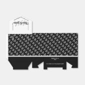 微妙な年齢あなたの名前の文字パターン – 黒/白 フェイバーボックス (折り畳みなし)