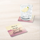 微笑する理由が常にあります スクエアペーパーコースター (インサイチュ)