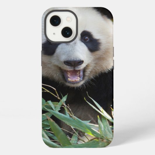 微笑のパンダのポートレート iPhoneケース (裏面)