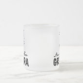 微笑の新しい祖父のTシャツおよびギフト フロストグラスマグカップ (中央)