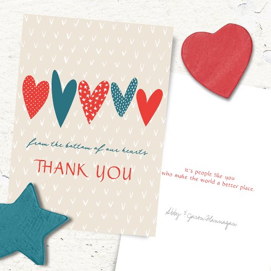 心からの感謝を込めたレッドテール サンキューカード