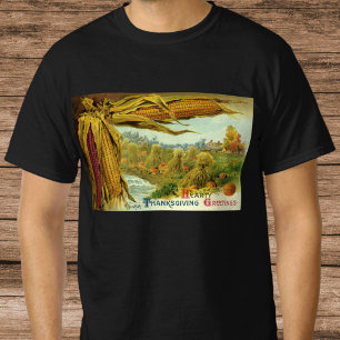 心から感謝する祝日；インディアンコーンと干し草の山 Tシャツ