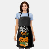心から笑えるハロウィンの本をゆっくり読んで エプロン (着用した状態)