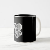 心のこもった、あるいは「愛」 ツートーンマグカップ (正面右)