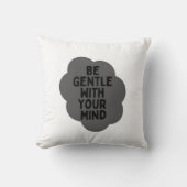 「心を優しく」ウェルビーイング引用文デザイン クッション (正面)