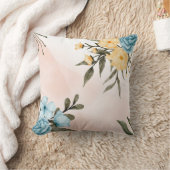 「心地よいとサポート：枕の重要な役割 クッション (ブランケット)