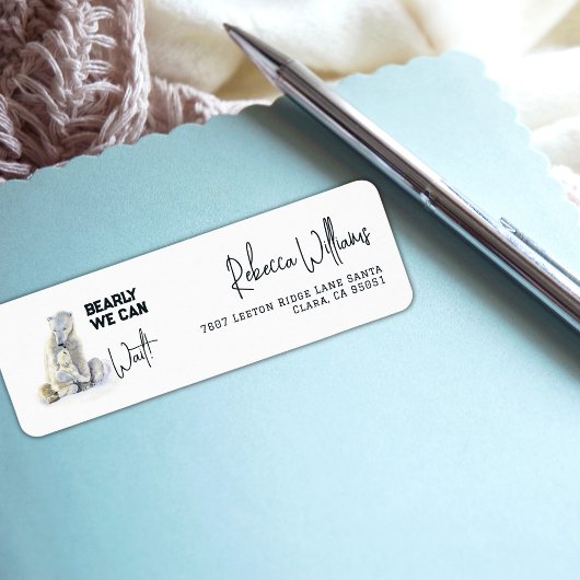 心待ち極熊ピンクの女の子の赤ちゃんシャワー ラベル