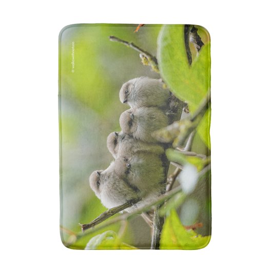 心温まる可愛いブシュティッツソングバーズ家族写真 バスマット (正面縦)