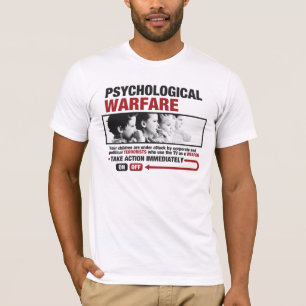 心理戦争の人のTシャツ Tシャツ