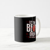 心臓ナース心臓専門医はビートの落下を与える コーヒーマグカップ (正面右)