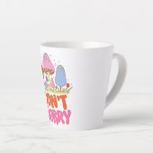 心配するな – カラフルかわいい カフェラテマグ (右アングル)