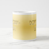 心配するな ジャンボコーヒーマグカップ (正面)