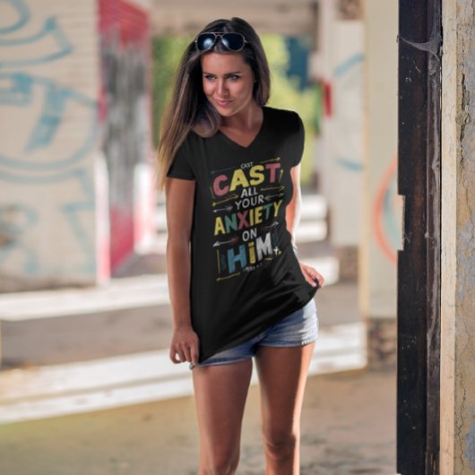 心配を解き放ち、平安を受け入れる Tシャツ