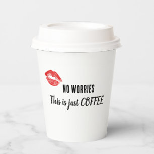 心配無用。これはただの コーヒー 紙コップ