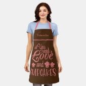 必要おもしろいなのはラブカップケーキ引用文ユーモア エプロン (着用した状態)