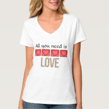 必要なのはラブレディースTシャツだけだ