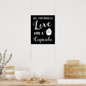 必要なのは愛とカップケーキのチョークボード ポスター (キッチン)