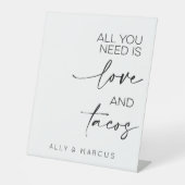 必要なのは愛とタコスの食結婚品表だけだ 台座サイン (正面)